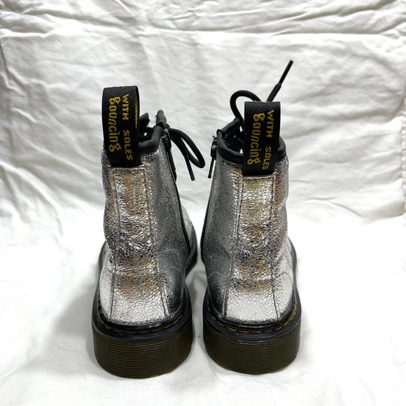 Doc martens air walk shines crackle silver excellent condition like new - Picture 4 of 6